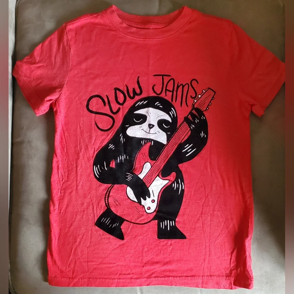 Boys Graphic Tshirt, Cat & Jack, Size Medium - Picture 1 of 3